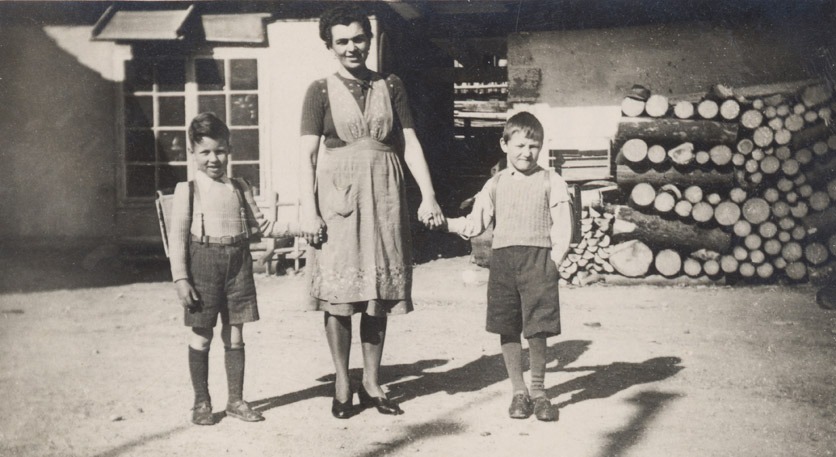 Das waren noch Zeiten: Paul Bürgi mit Bruder und Mutter. 