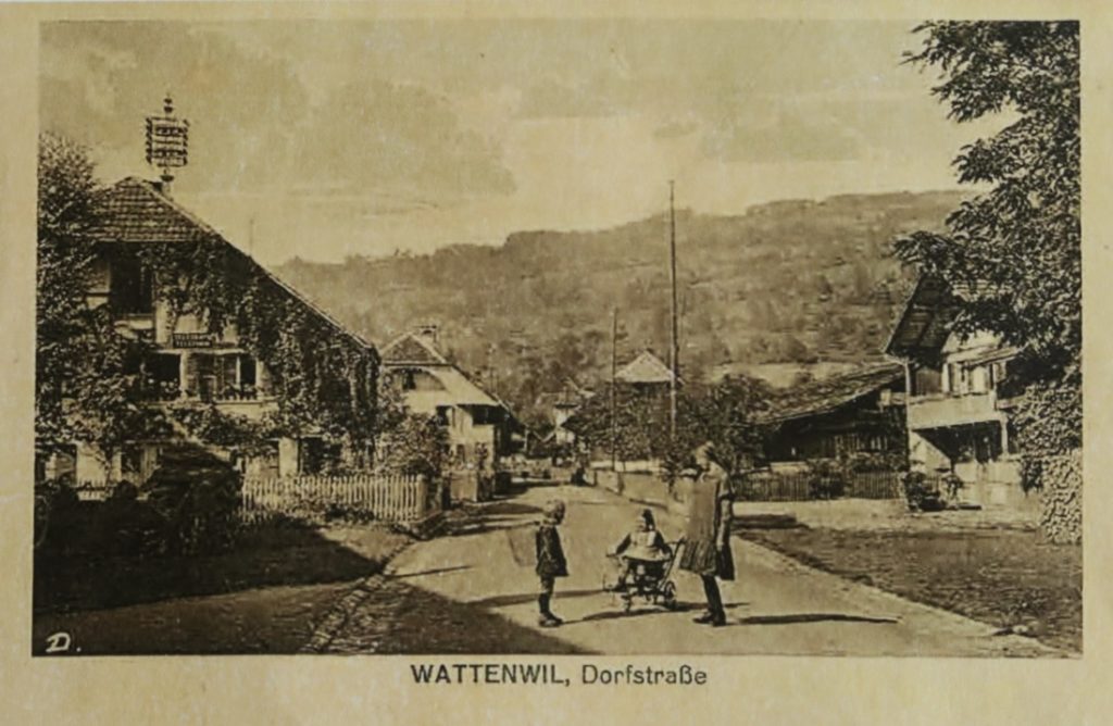 Telegraphenstation an der Dorfstrasse in Wattenwil. Die Telegraphie wurde in Wattenwil um 1870 eingeführt.