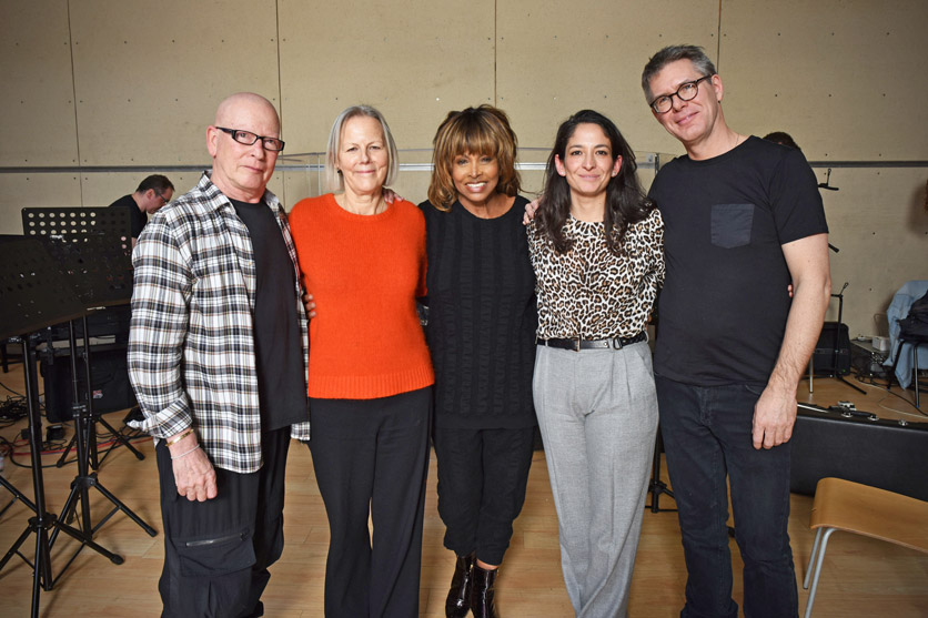 Gruppenfoto mit Anthony van Laast, Phyllida Lloyd, Tina Turner, Tali Pelman, Nick Skilbeck