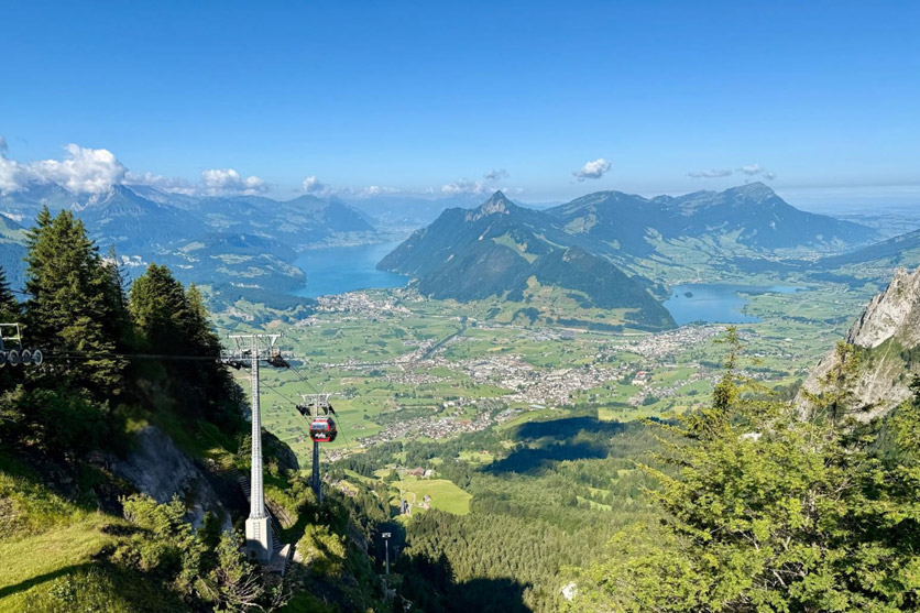 Aussicht von der Rotenflue richtung Vierwaldstättersee und Lauerzersee