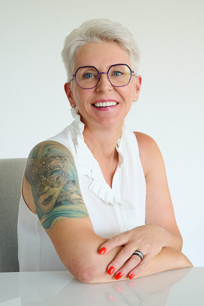 Anita Künzli mit Tattoo